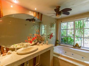 Venta - Impresionante Casa de Campo - Quinta con enorme terreno en Tesip, Yucatan