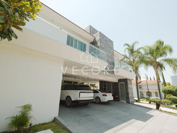 RESIDENCIA DE LUJO EN REAL SAN BERNARDO, PUERTA DE HIERRO, ZAPOPAN