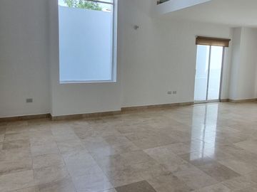 CASA EN VENTA EN CLUSTER EL DESEO, LOMAS DE ANGELÓPOLIS