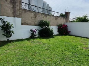 CASA EN VENTA EN CLUSTER EL DESEO, LOMAS DE ANGELÓPOLIS