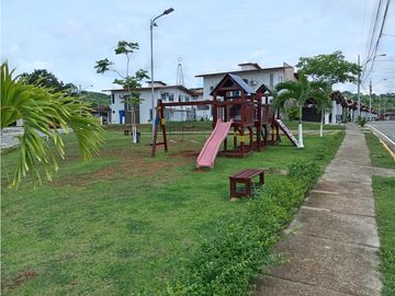 VENTA DE CASA EN ARRAIJAN PH LA CAMPIÑA CLUB RESIDENCIAL 3 R 2 B (IM)