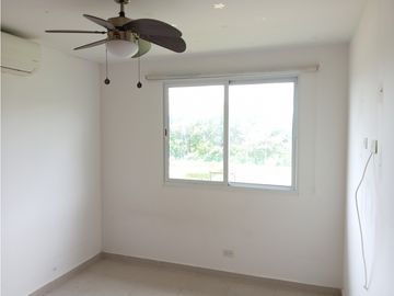 VENTA DE CASA EN ARRAIJAN PH LA CAMPIÑA CLUB RESIDENCIAL 3 R 2 B (IM)