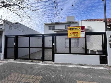 Departamento Tipo Casa en venta en Lanus Este