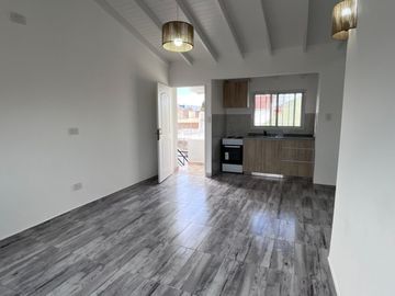 Departamento Tipo Casa en venta en Lanus Este