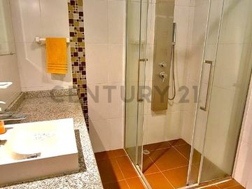 EN VENTA SUITE CON PATIO SECTOR SOLCA