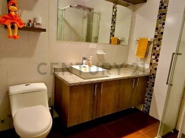 EN VENTA SUITE CON PATIO SECTOR SOLCA