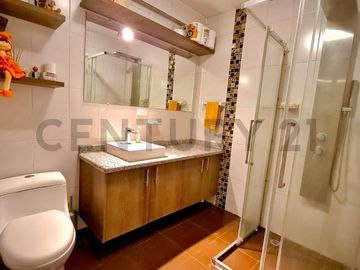 EN VENTA SUITE CON PATIO SECTOR SOLCA