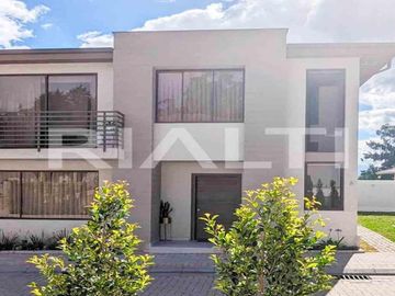 Hermosas casas INDEPENDIENTES de venta en Pifo