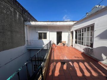 Casa de 4 ambientes en Venta en Villa crespo