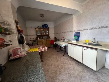 Casa de 4 ambientes en Venta en Villa crespo