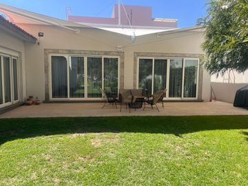 CASA DE UNA PLANTA EN VENTA, CLUB DE GOLF LAS FUENTES
