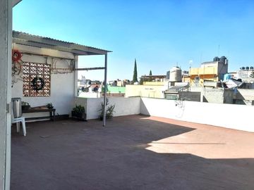 CASA EN VENTA, COL. MODERNA, EXCELENTE MANTENIMIENTO.