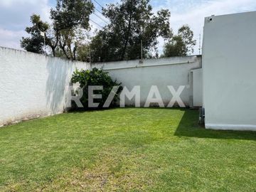 Venta Casa de un piso en Residencial Los Cantaros
