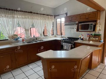 Venta casa en Fraccionamiento Real Monte Casino, Huitzilac - V343