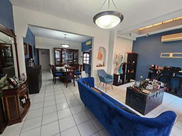 Casa en venta en Ave Isla de Tris