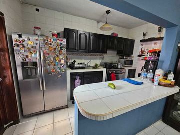 Casa en venta en Ave Isla de Tris