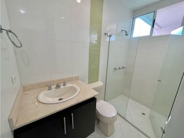 Apartamento en venta, sector Altos de Riomar