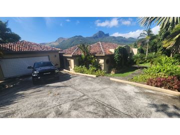 VENTA CASA EN ALTOS DEL MARIA CON PISCINA 3216M2 cv