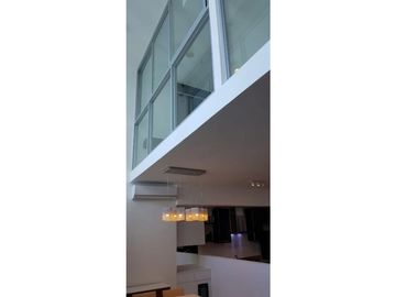 VENDO LOFT REMODELADO EN PUNTA PACIFICA $390000!!!!