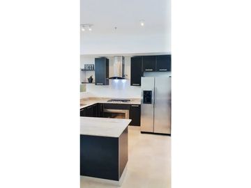 VENDO LOFT REMODELADO EN PUNTA PACIFICA $390000!!!!