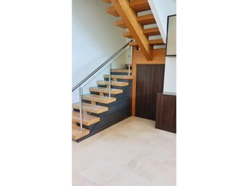 VENDO LOFT REMODELADO EN PUNTA PACIFICA $390000!!!!