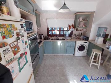 Casa para 2 Familias en venta en Ezpeleta Este
