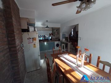 Casa para 2 Familias en venta en Ezpeleta Este