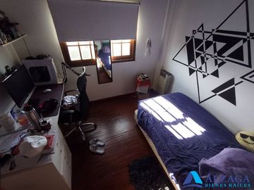 Casa para 2 Familias en venta en Ezpeleta Este