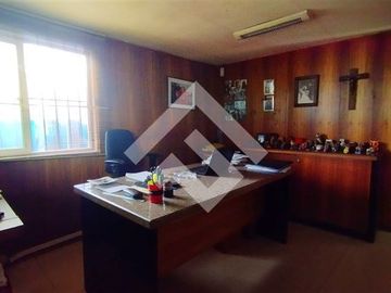 Bodega en Venta en Calle Coquimbo con Santa Rosa (metro Matta)