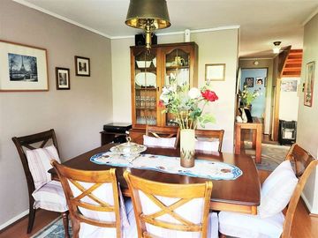 Casa en Venta en Sanchez Fontecilla con El Valle