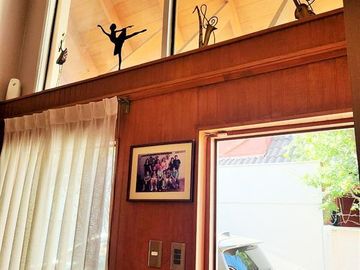 Casa en Venta en Sanchez Fontecilla con El Valle
