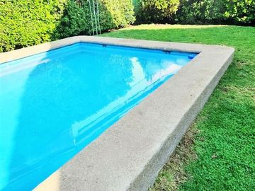 Casa en Venta en Sanchez Fontecilla con El Valle