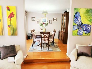 Casa en Venta en Sanchez Fontecilla con El Valle