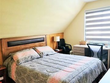 Casa en Venta en Sanchez Fontecilla con El Valle