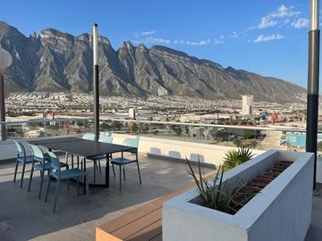 DEPARTAMENTO EN VENTA  TORRE CALIZA EN DISTRITO DOMO , ZONA SANTA CATARINA