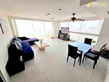 Beachfront Front Facing Ocean View 2 Bed 2 Bath in Northshore