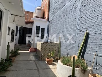 Magnifica casa en el Centro Histórico de Oaxaca de Juárez, con 3 suits independientes. - (3)