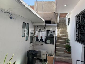 Magnifica casa en el Centro Histórico de Oaxaca de Juárez, con 3 suits independientes. - (3)