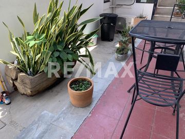 Magnifica casa en el Centro Histórico de Oaxaca de Juárez, con 3 suits independientes. - (3)