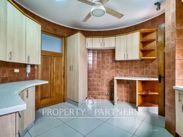 Diseño, arquitectura y buen espacio, casa en condominio La Reina Alta
