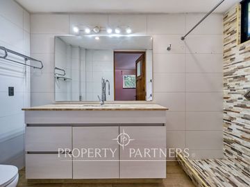 Diseño, arquitectura y buen espacio, casa en condominio La Reina Alta