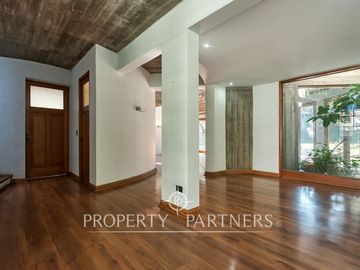 Diseño, arquitectura y buen espacio, casa en condominio La Reina Alta