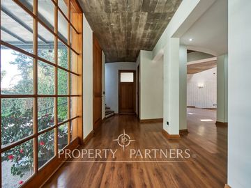 Diseño, arquitectura y buen espacio, casa en condominio La Reina Alta