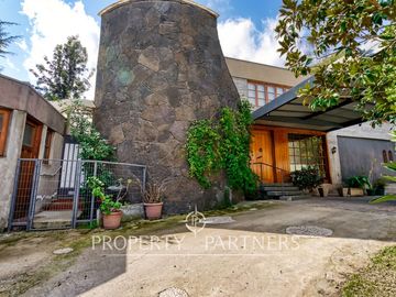 Diseño, arquitectura y buen espacio, casa en condominio La Reina Alta