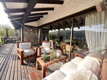 INCREÍBLE Y ESPACIOSA CASA EN ALTAVISTA