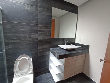 EN VENTA! CASA TRES RECÁMARAS, SALA DE TV.  STA. CATARINA, SAN FCO TOTIMEHUACAN