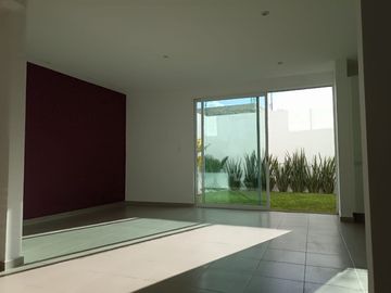 EN VENTA! CASA TRES RECÁMARAS, SALA DE TV.  STA. CATARINA, SAN FCO TOTIMEHUACAN