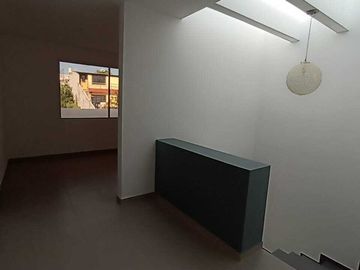 EN VENTA! CASA TRES RECÁMARAS, SALA DE TV.  STA. CATARINA, SAN FCO TOTIMEHUACAN