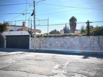 Casa en venta COL. HUMBOLDT Puebla  de 1 piso y 4 recamaras.