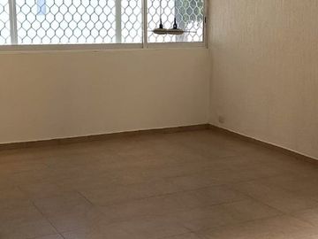 Casa en venta COL. HUMBOLDT Puebla  de 1 piso y 4 recamaras.